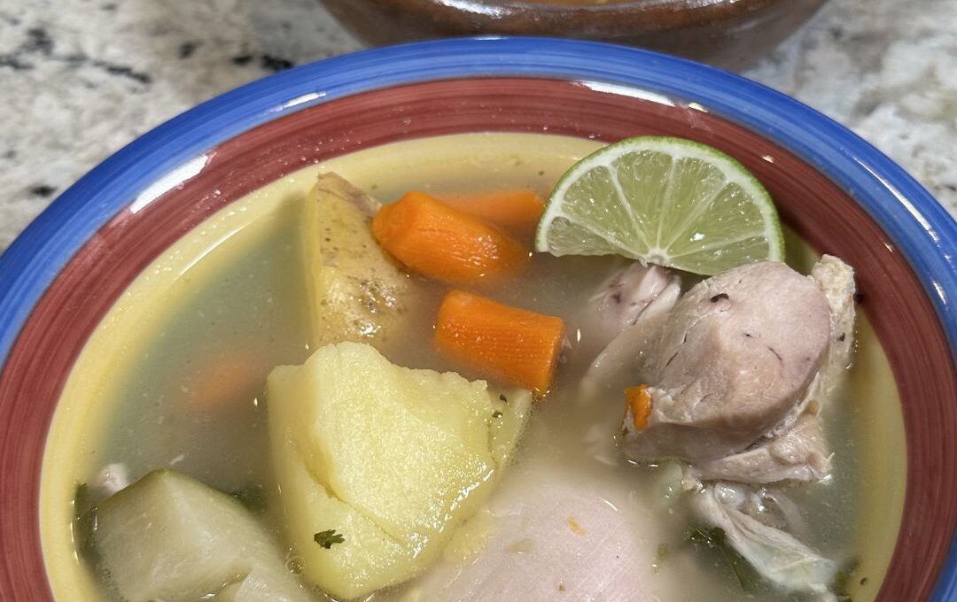 Caldo de Pollo