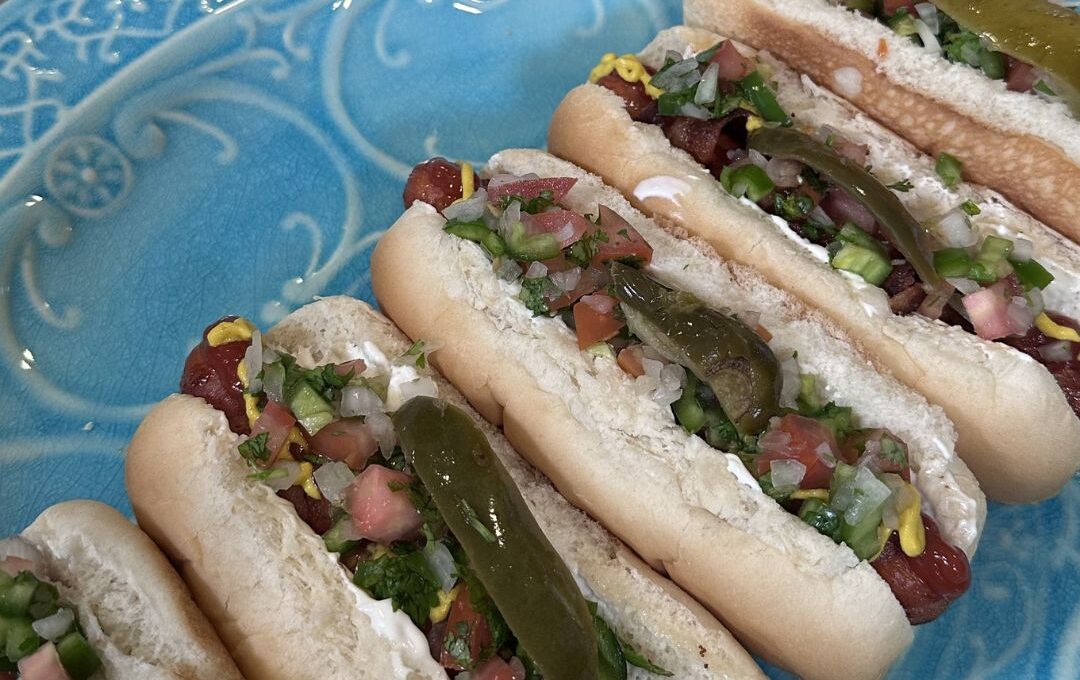 Hot Dogs A la Mexicana